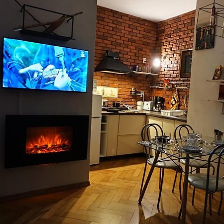 شقة Old Town Cozy Flat براشوف الغرفة الصورة
